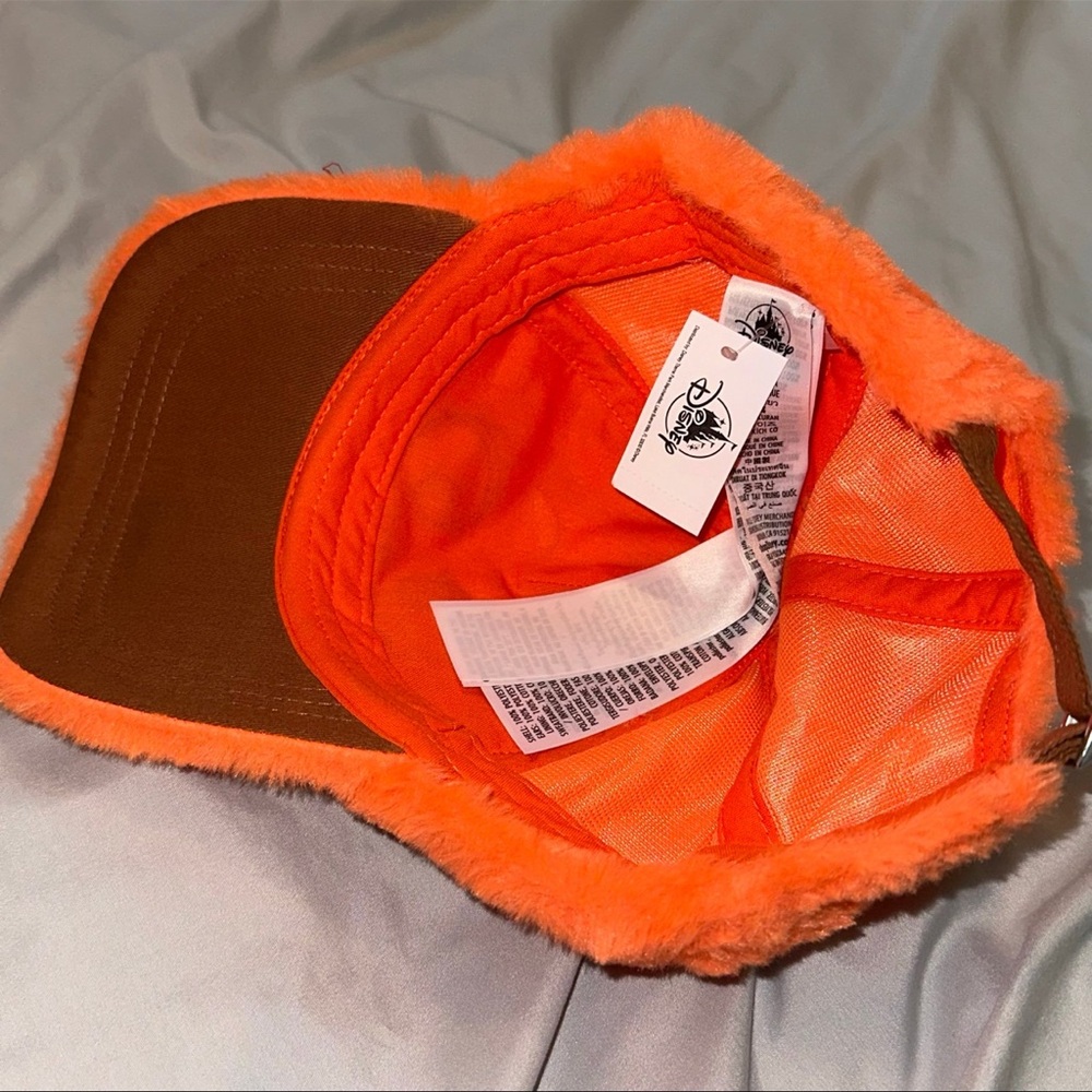 NEW TURNING RED DISNEY AUTHENTIC HAT - Picture 5 of 5